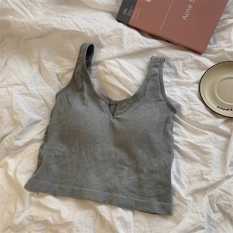 For women, wear a summer top with a strapless top inside, a black and white strapless top, and a strapless bottom layer with a beautiful back inside pic 4