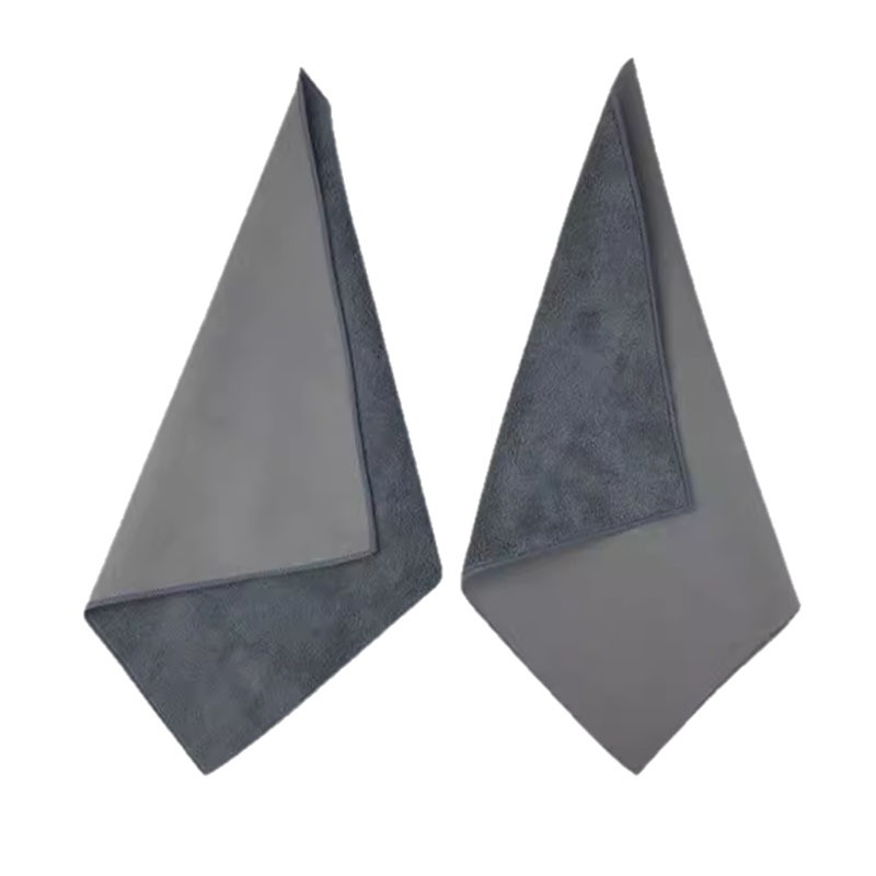 The special suede wiping towel for billiard cues is sweat-absorbing and does not shed fibers. The billiard cue towel can be processed into logo wiping cloth Item Picture