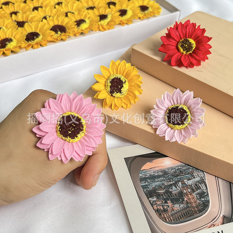 厂家直销小向日葵香皂花头成品批发手工花材料5cm太阳花花束配材