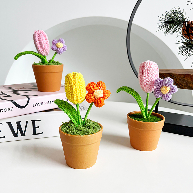 Handmade crocheted wool flower products, sunflower potted plant ornaments, woven flowers, Teachers' Day potted small gifts, artificial flowers Specification image