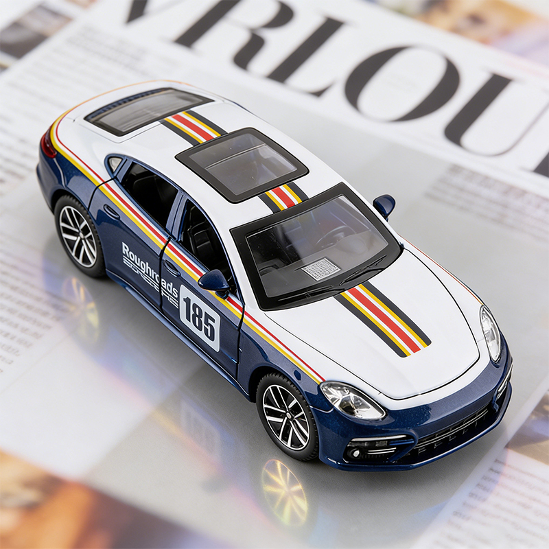 1:32 Porsche Panamera Track Edition alloy toy car racing model toy car model Application Scenario