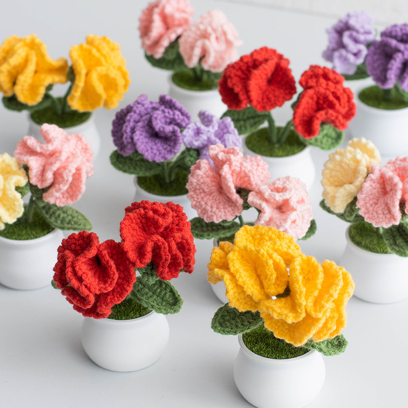 Hand-knitted double-headed carnation potted plants, finished woolen artificial flower ornaments, festival gifts, cross-border bestsellers at stalls Application Scenario