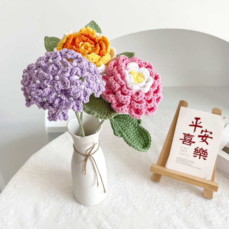 Hand-crocheted artificial lotus and peony bouquets, home desktop ornaments, preserved flowers, woven flower finished products wholesale details Picture