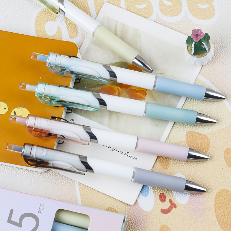 The macaron series simple press gel pen has a high appearance level. It is smooth for students to practice questions during exams. It is a black office signature pen details Picture