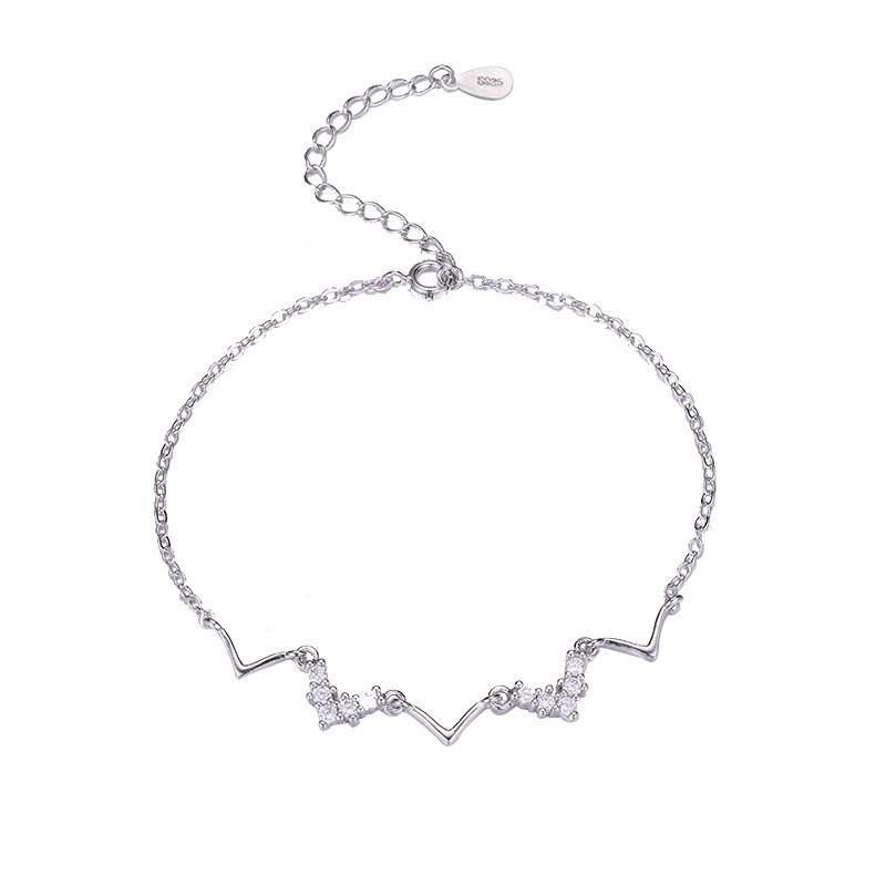 Wholesale of Korean forest-themed bracelets for girls, Korean heart-shaped bracelets for female student best friends, and wholesale of fresh and cute bracelets with a girlish heart Item Picture