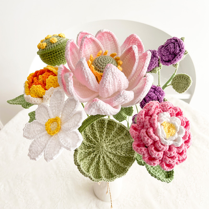 Hand-crocheted artificial lotus and peony bouquets, home desktop ornaments, preserved flowers, woven flower finished products wholesale