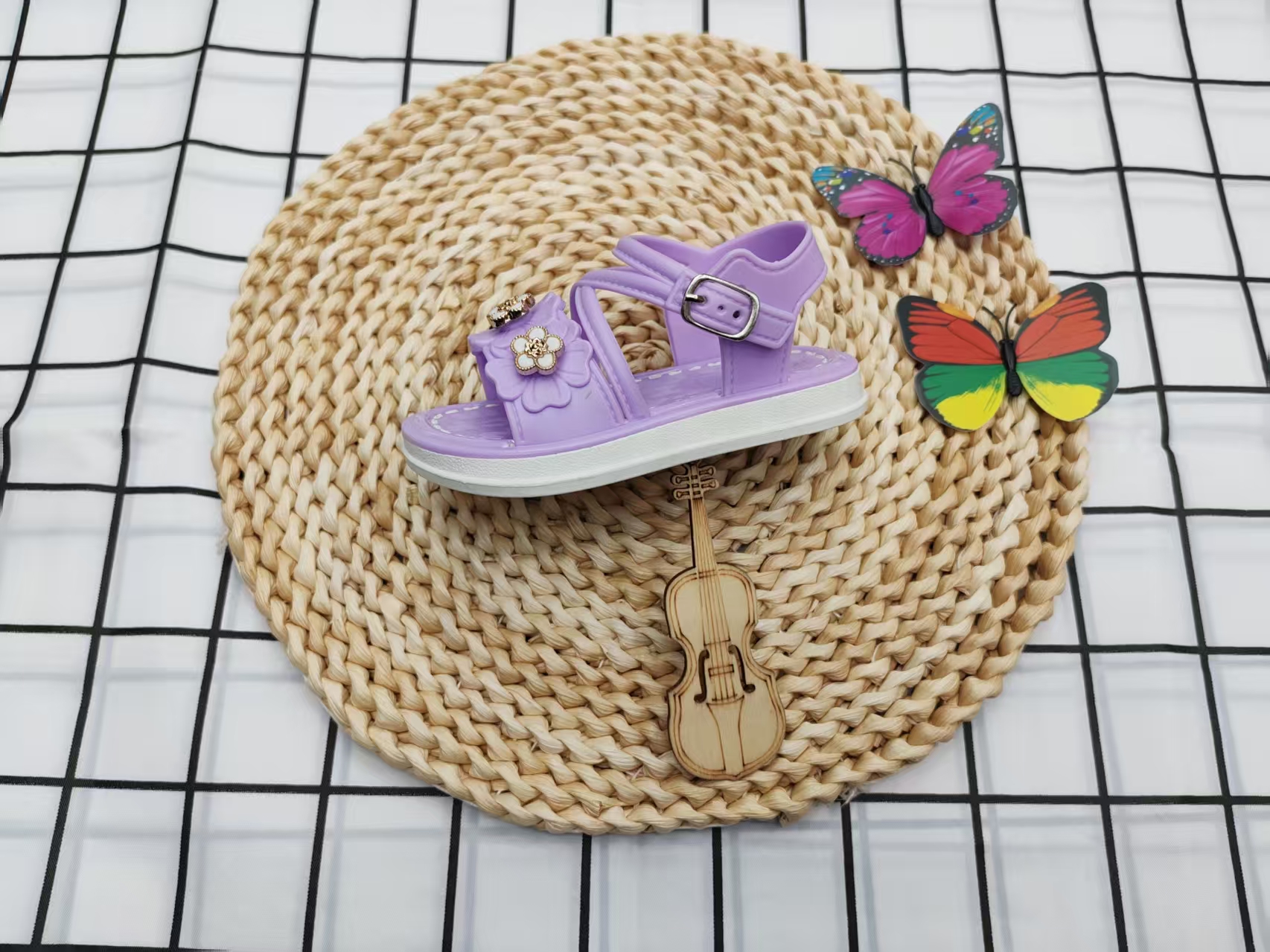 2025 Summer new style simple flat metal flower children's cross-strap sandals Specification drawing