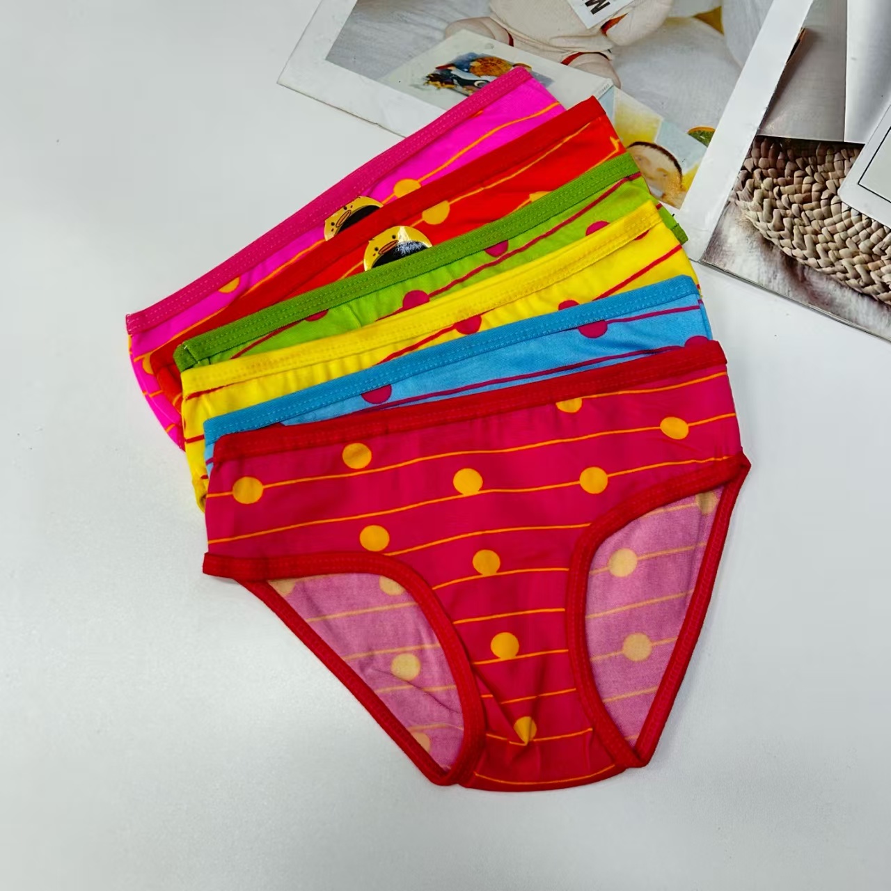 DD-517# Export Middle East and Africa Underwear, Women's briefs, children's clothing, Girls' polt-dot striped underwear, hemmed underwear, women's QNI Specification drawing