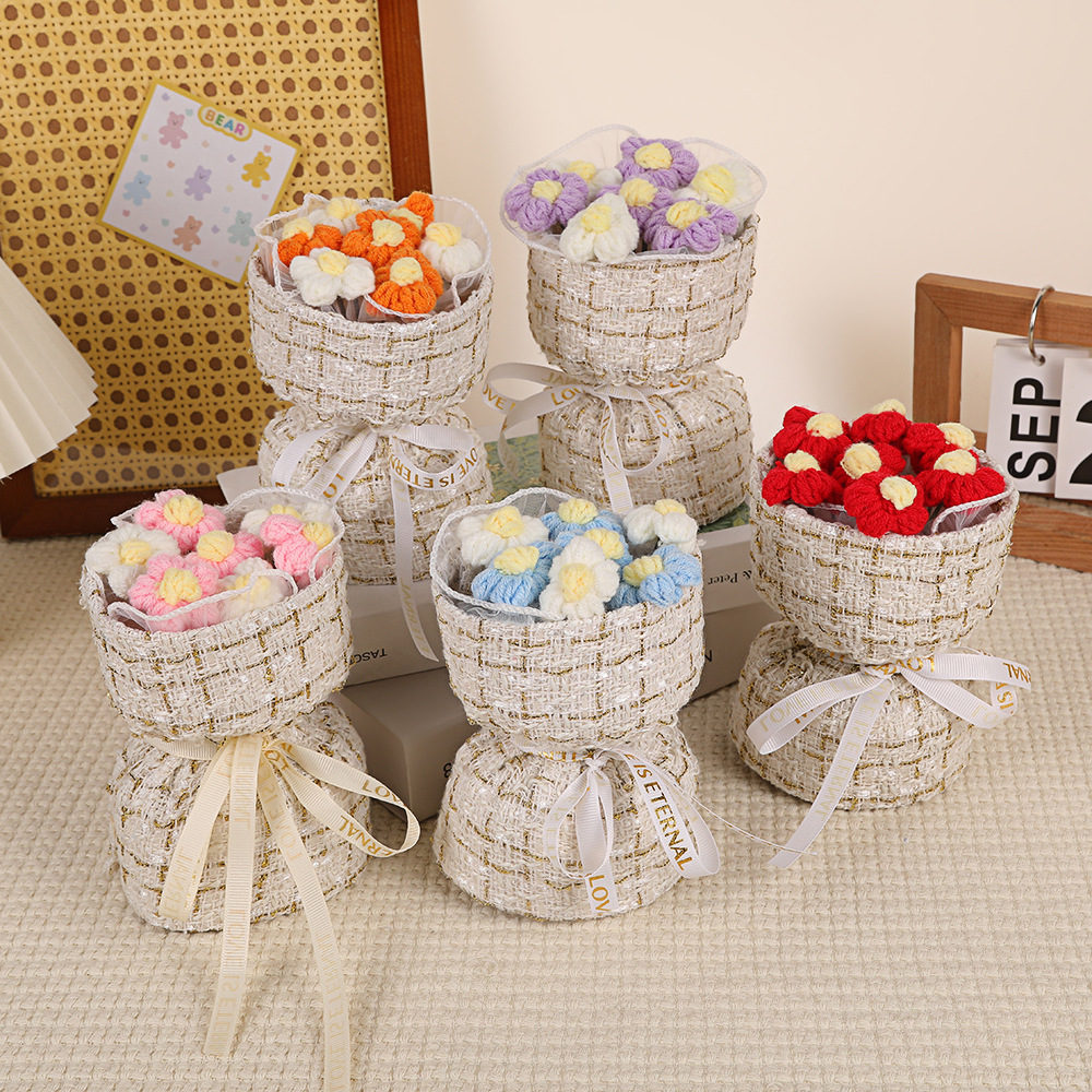 7朵泡芙小香风-教师节生日礼物毛线手工泡芙针织花束摆件抱抱编织