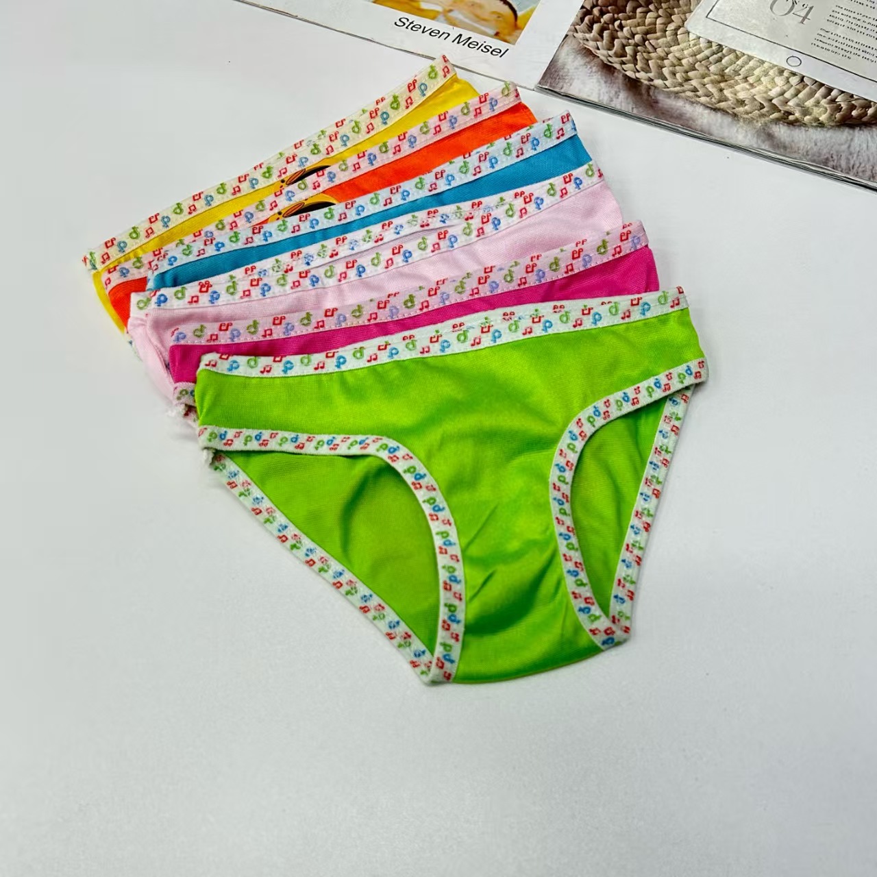 DD-551-30# Export Underwear for Children, children's clothing, Children's color border, note print, waist, children's underwear, women's triangle pants, comfortable and breathable underwear, women's QNI Specification drawing