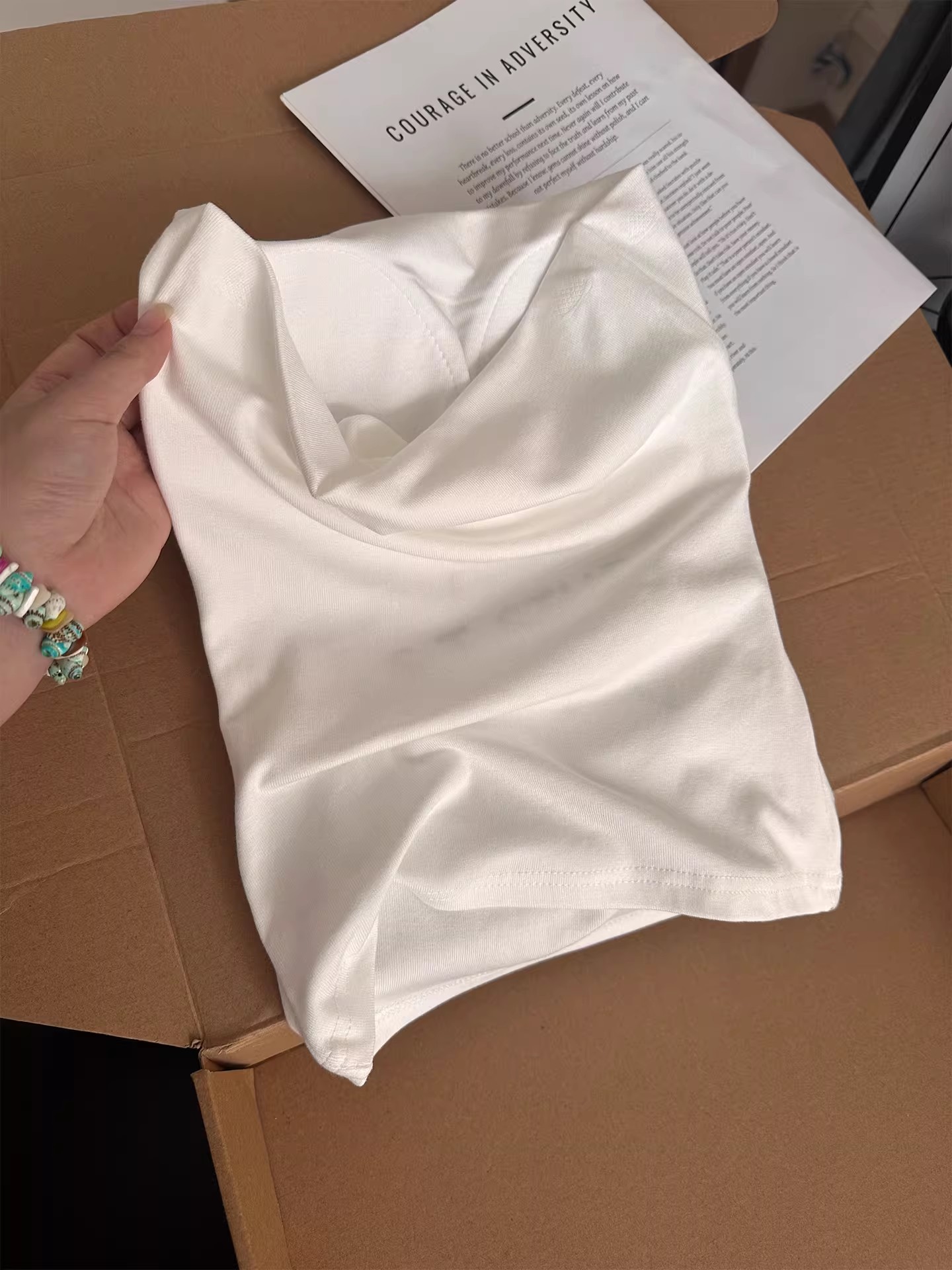 A new Korean-style anti-aging bow print halter top for women, with a unique design sense, is loose and slimming, and is a versatile top that is trendy pic 4