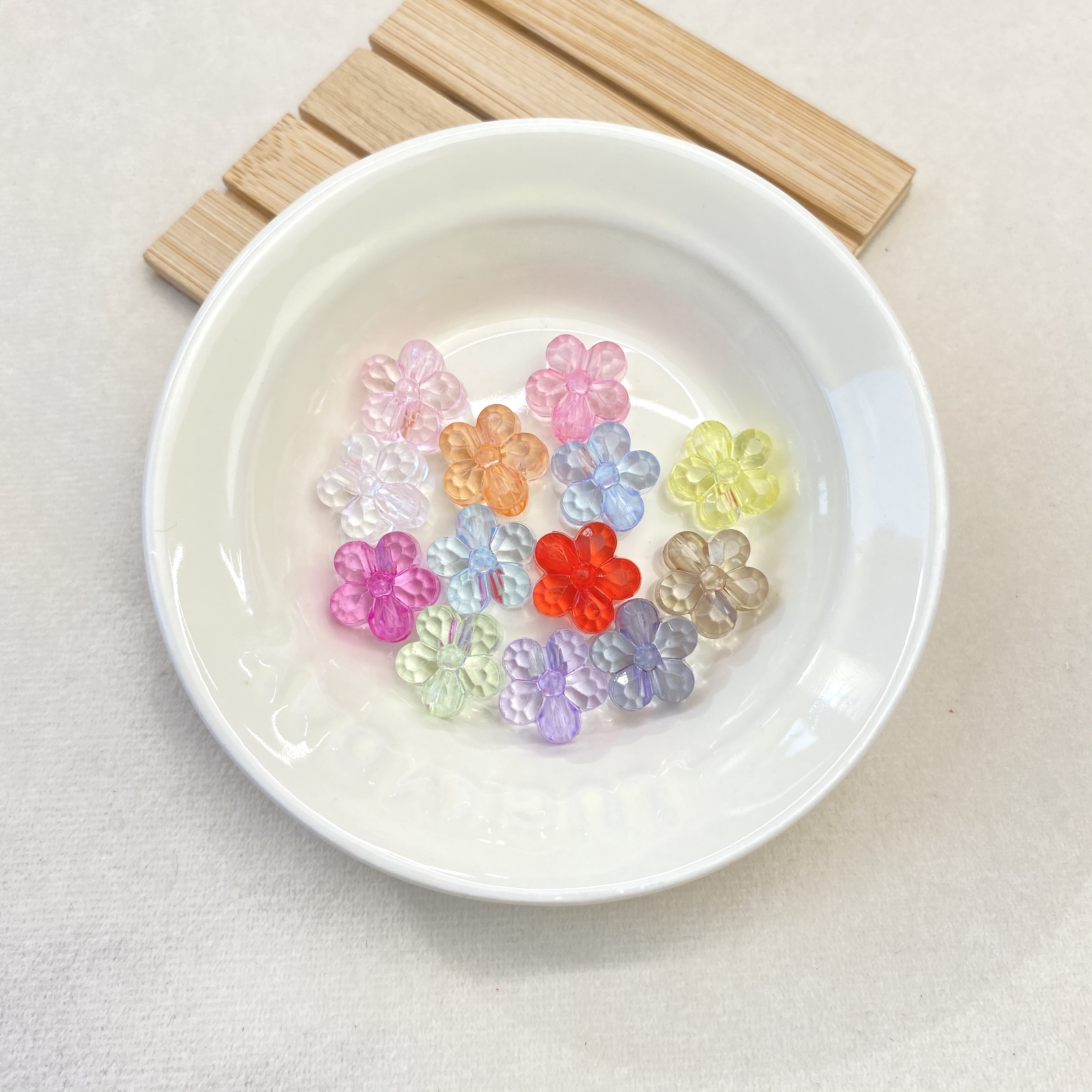 diy acrylic transparent large-hole vertical hole flower beads/mobile phone chain keychain bag hanging decorative accessory material loose beads Specification image