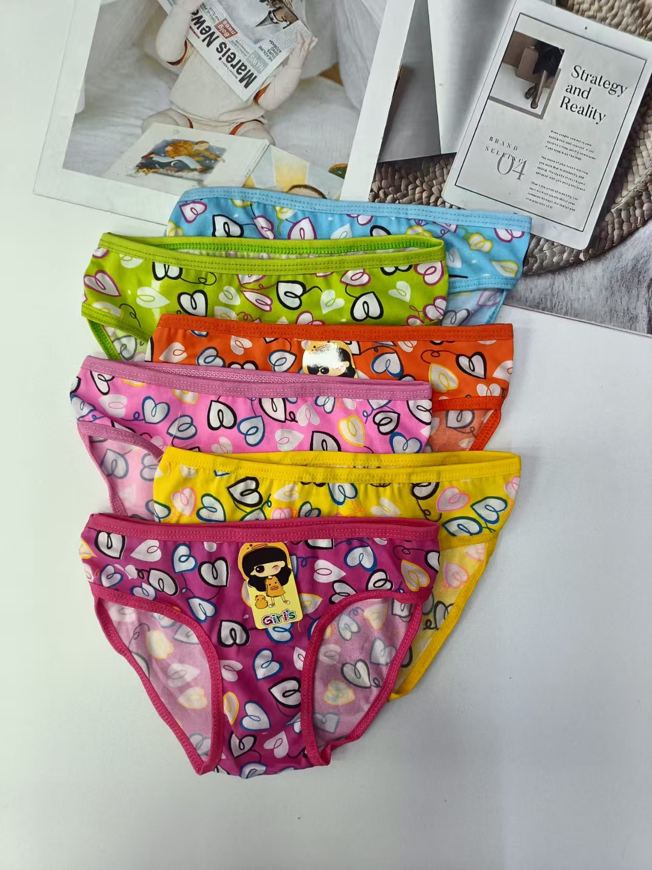 DD-686# Export Underwear for Women, comfortable and breathable underwear for Girls, children's clothing, children's colorful printed and edged underwear, QNI Application Scenario