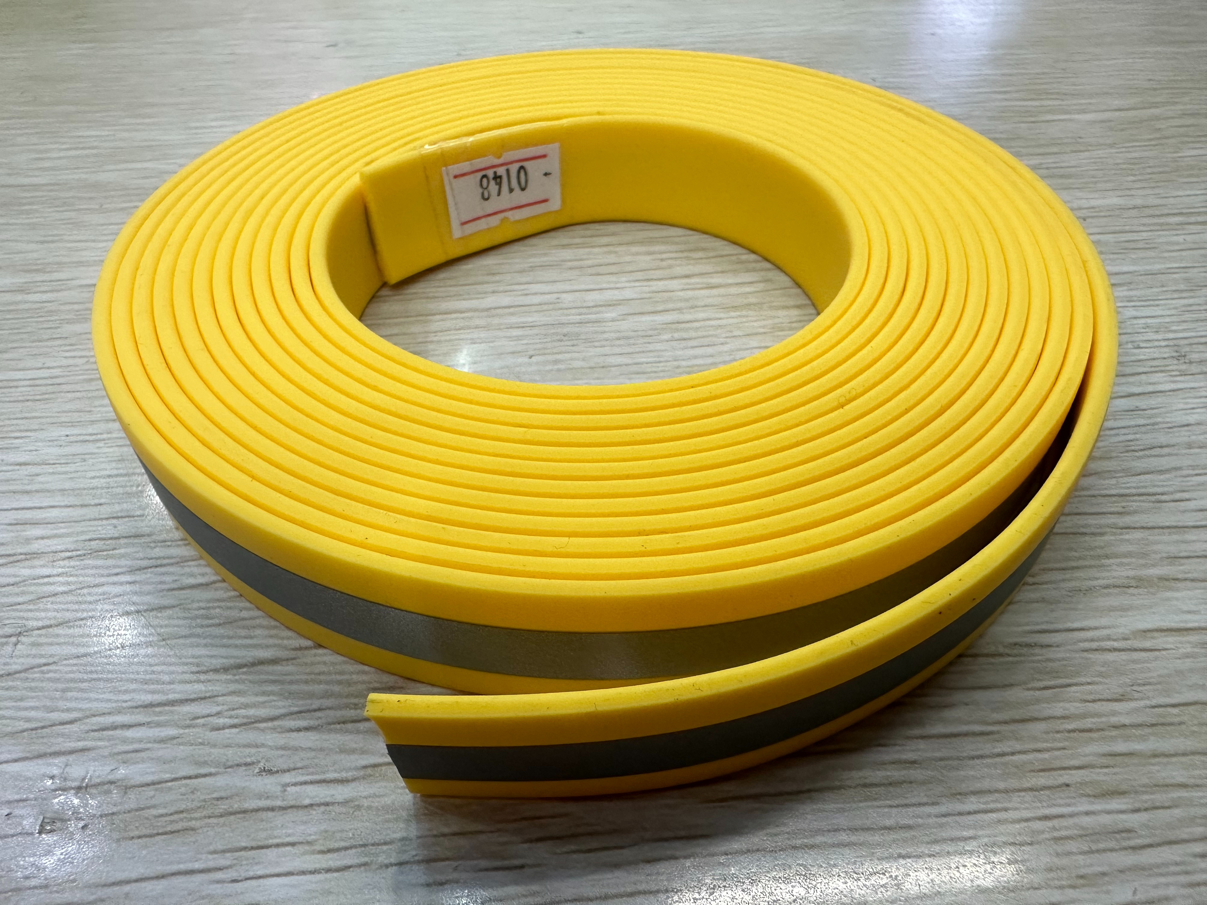 简约塑胶皮带辅料、鞋材辅料、饰品配件、箱包辅料#PVC包胶织带详情1