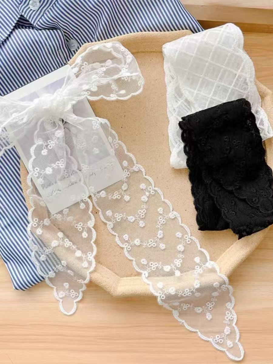 French lace ribbon detail image 3