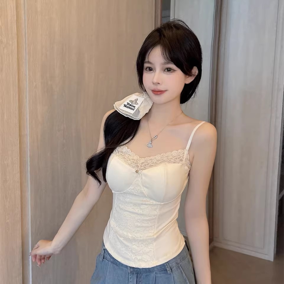 A new summer French-style lace-trimmed halter top for women, a one-piece sexy top with a chest pad Specification image