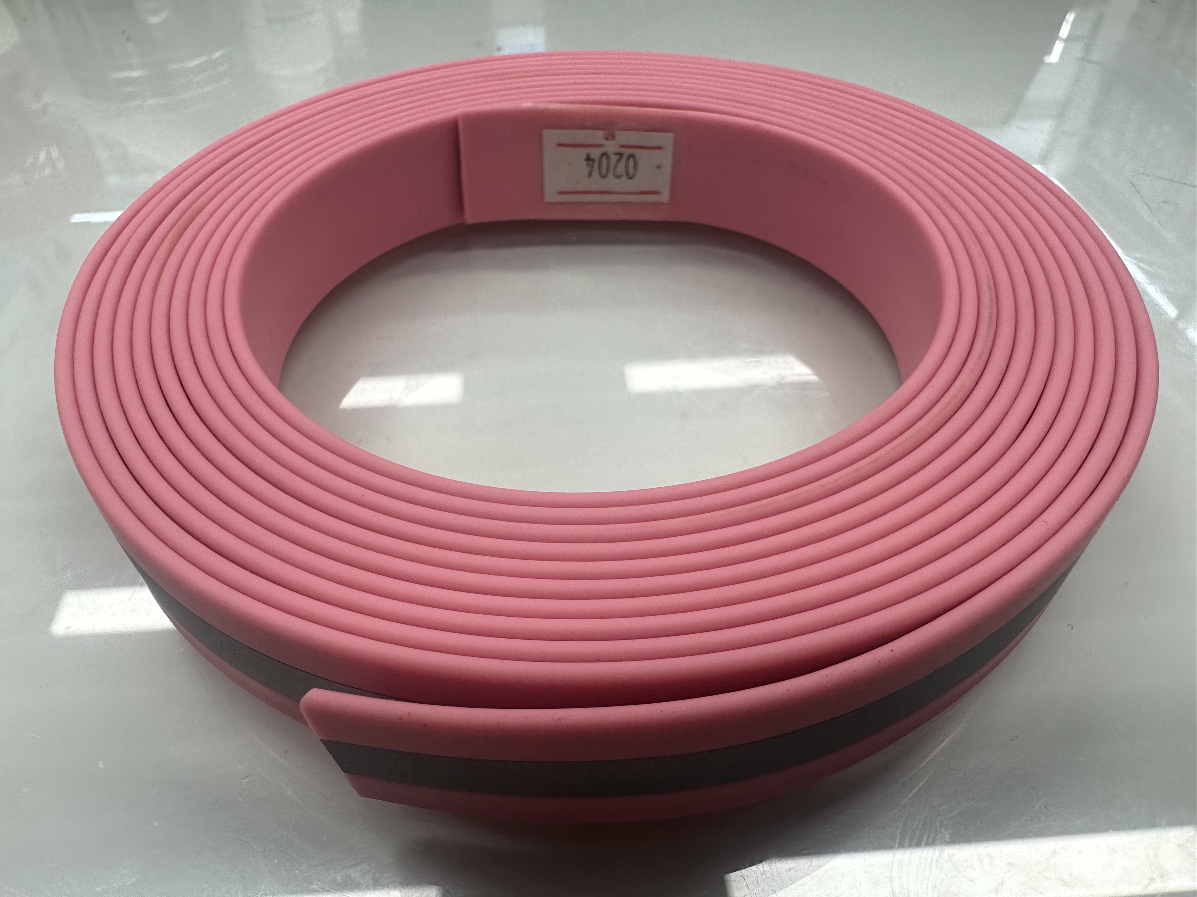 手机挂绳白底实物图