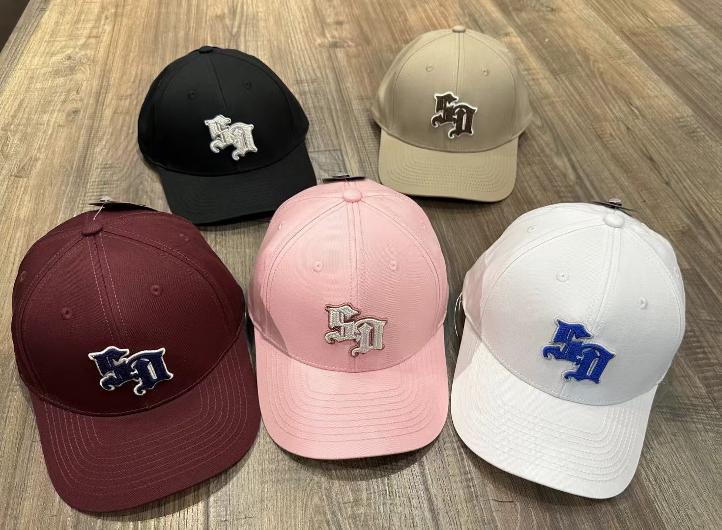 24003 Embroidered baseball cap Baseball cap for men and women, four seasons