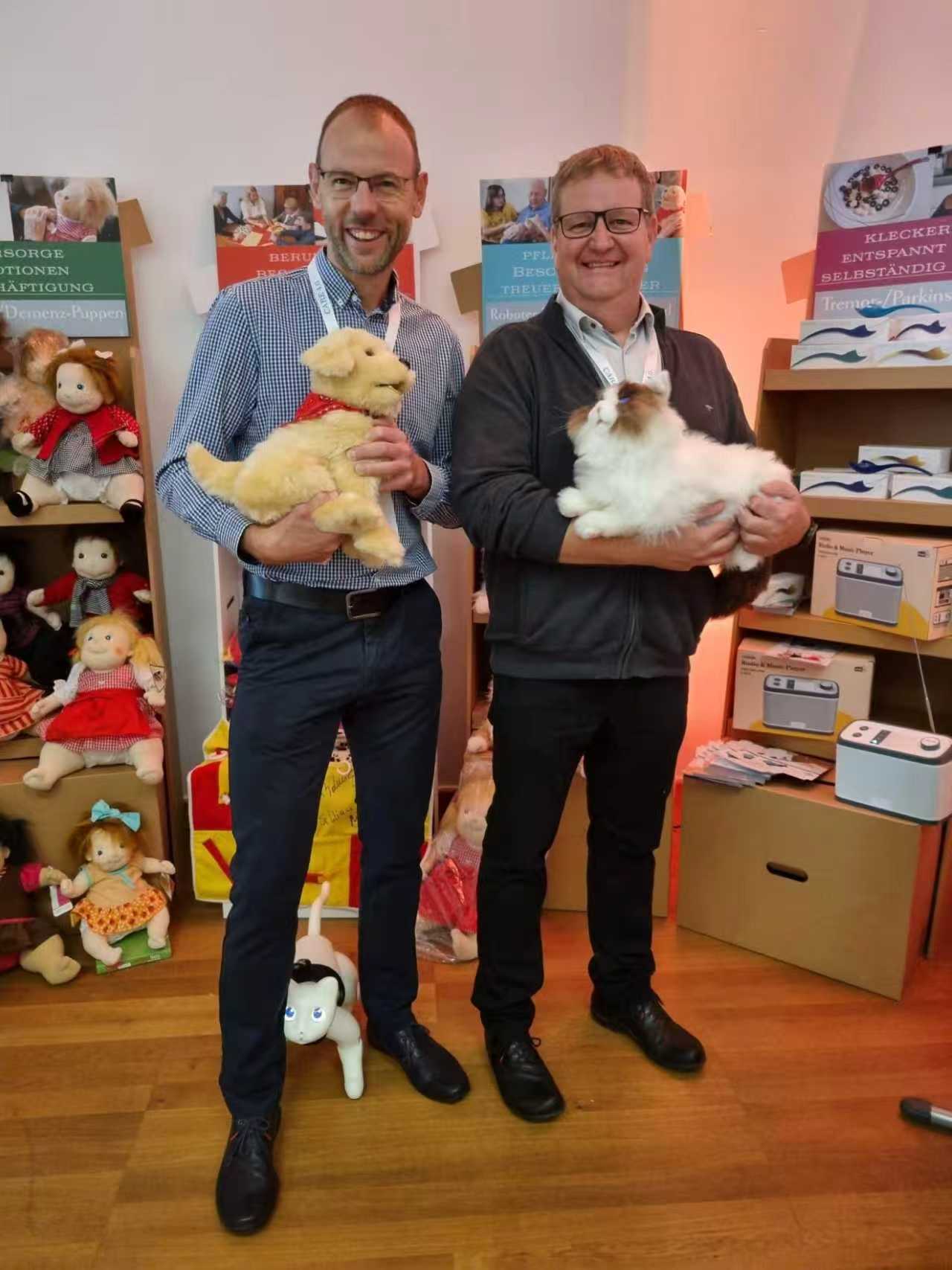 2026年AI 宠物陪伴机器人 远程监控双向语音跨境电商上班族出差猫狗解闷详情4