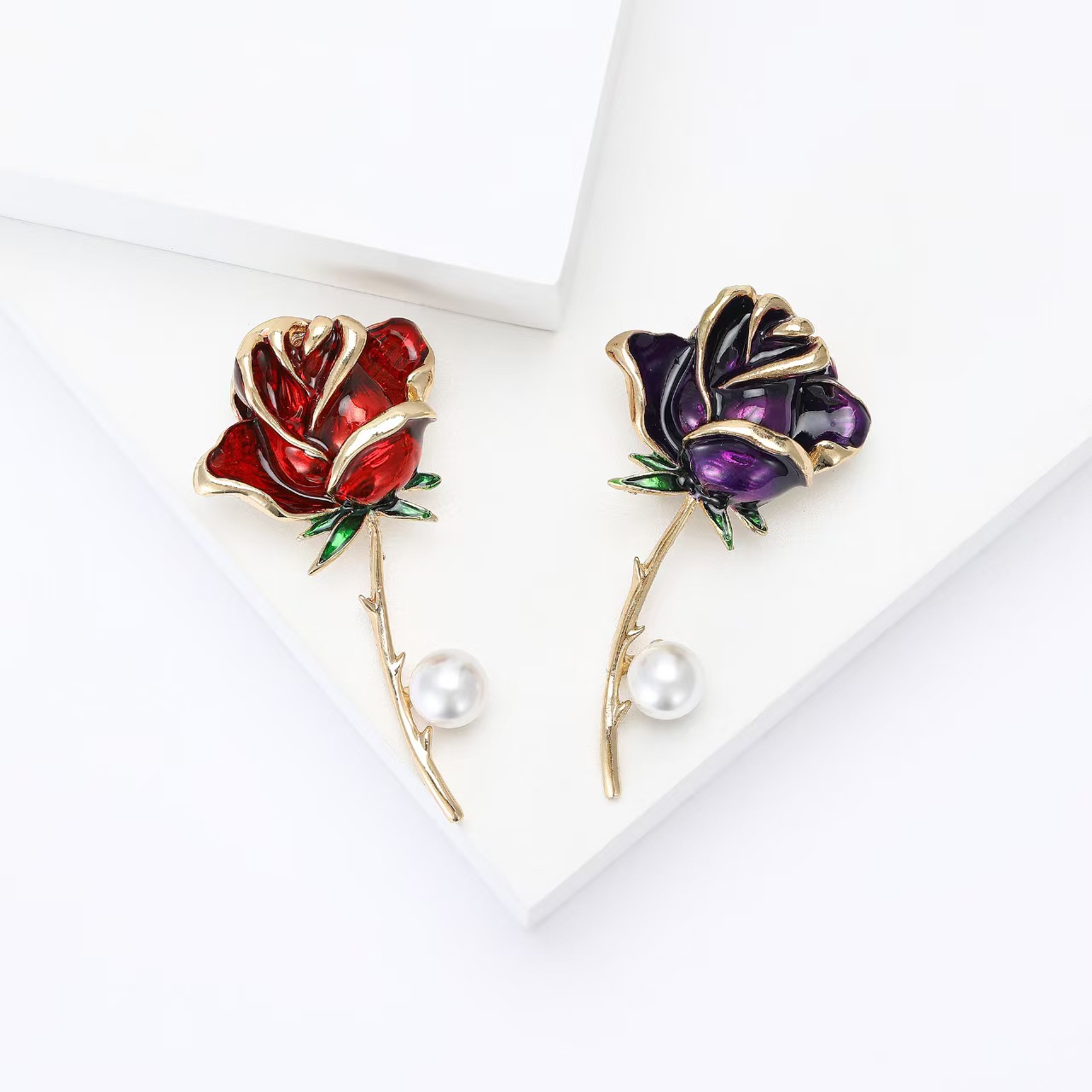 韩版精致合金珐琅玫瑰花胸针个性高档百搭女士服饰胸花饰品别针