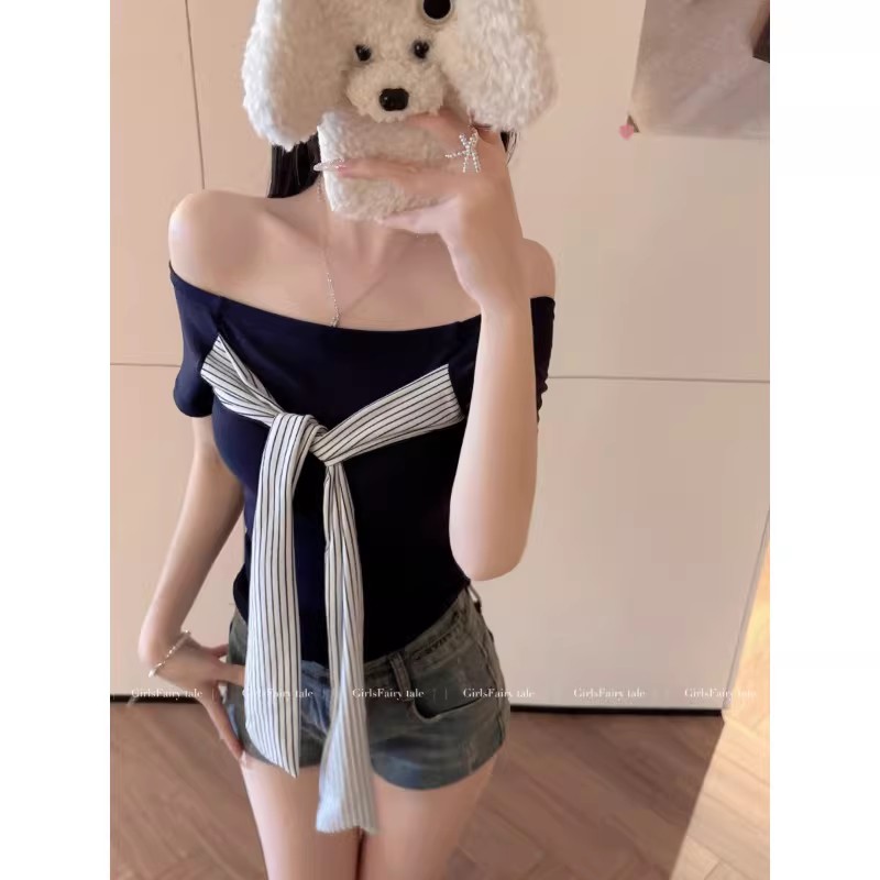 This summer's new sweet style off-the-shoulder strap short-sleeved T-shirt is slimming and form-fitting, with a fixed chest pad. It's a versatile short style for women Application Scenario