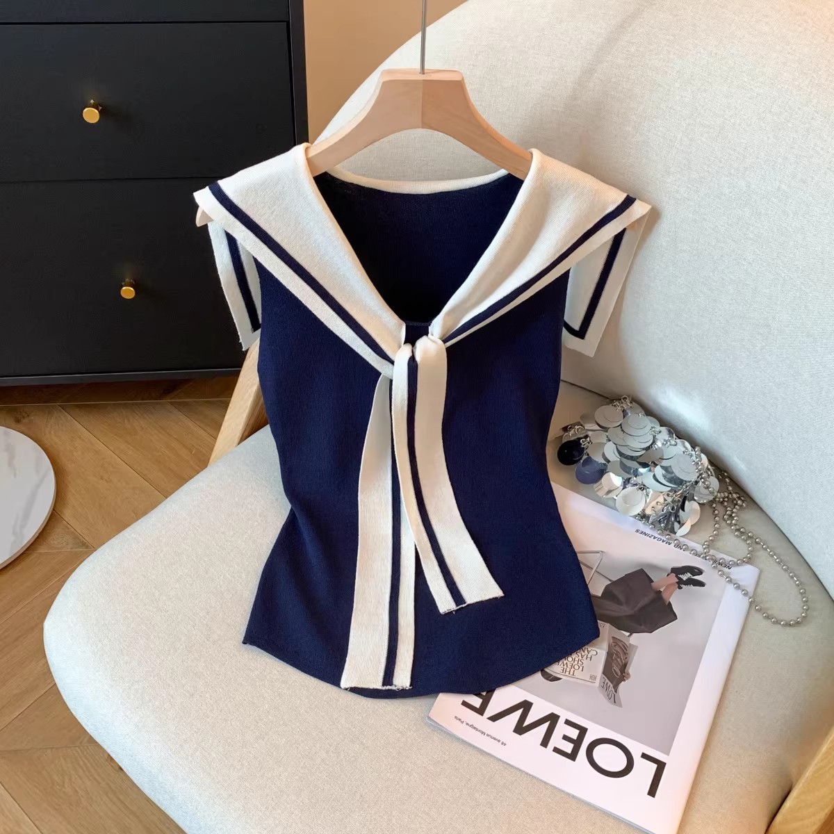 College-style navy collar contrasting color knitted unique sleeveless vest for women, a perfect summer slimming and form-fitting cropped top Specification image