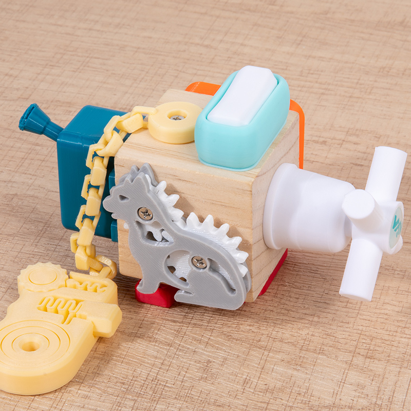 Busy blind box children's Montessori busy board lock-picking toy enlightenment early education teaching aid Montessori Busy block Sensory integration training intelligence toy Wooden toy Specification drawing
