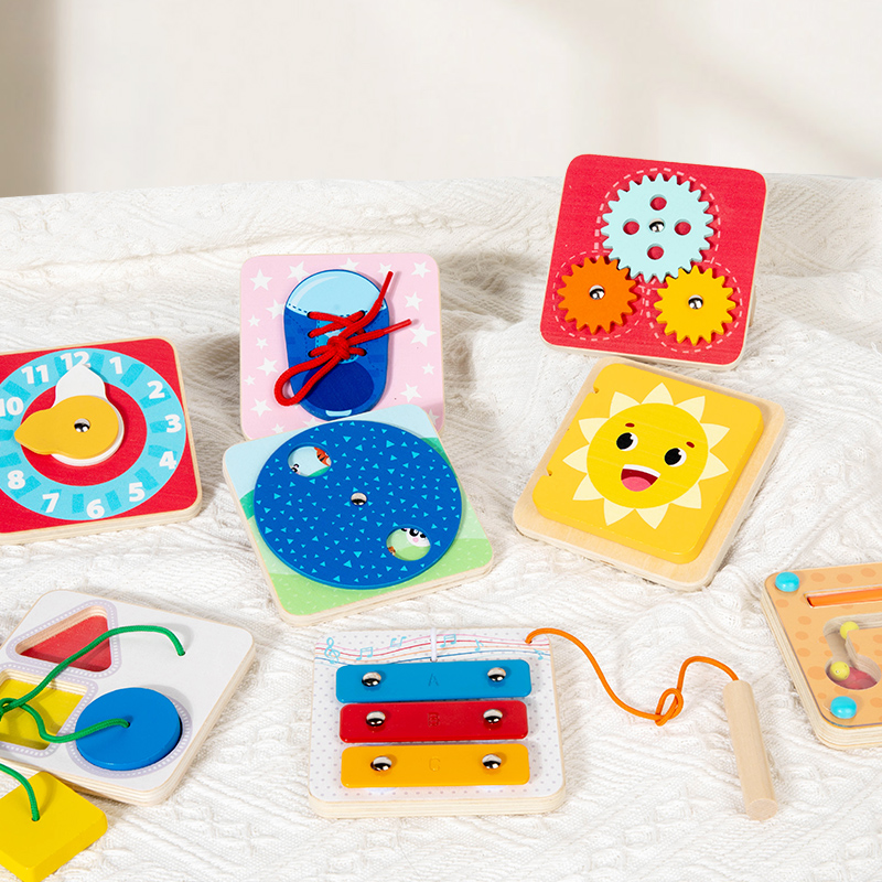 CE/CPC12 Optional Montessori children's wooden magnetic wooden early education and intelligence toys, busy module, magnetic fridge magnet, game cognition, hand-eye coordination training, figurine, clock, piano, switch, gear, bevel Specification drawing