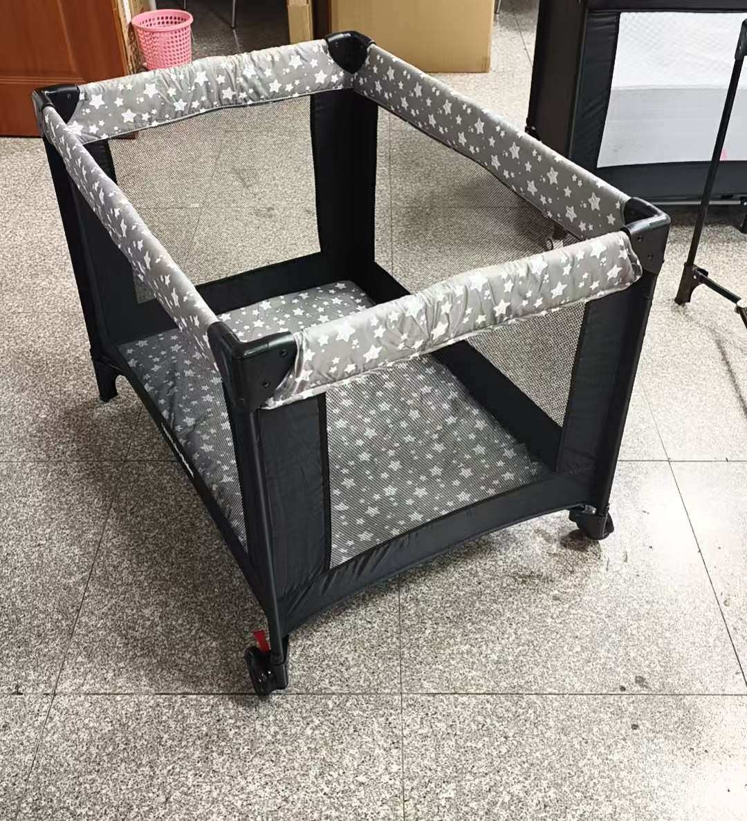 Single-layer crib, one-click folding crib, crib