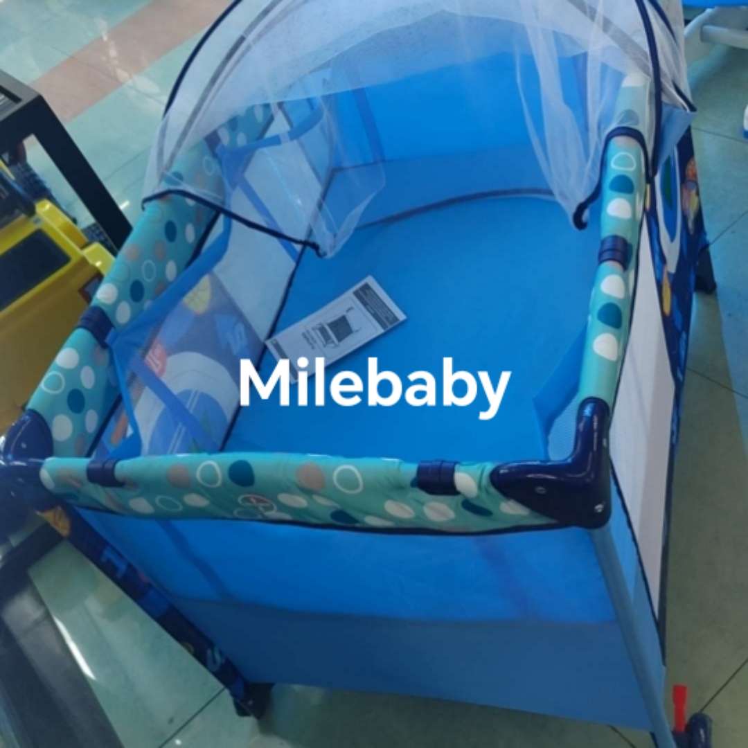 Double-decker crib with mosquito net