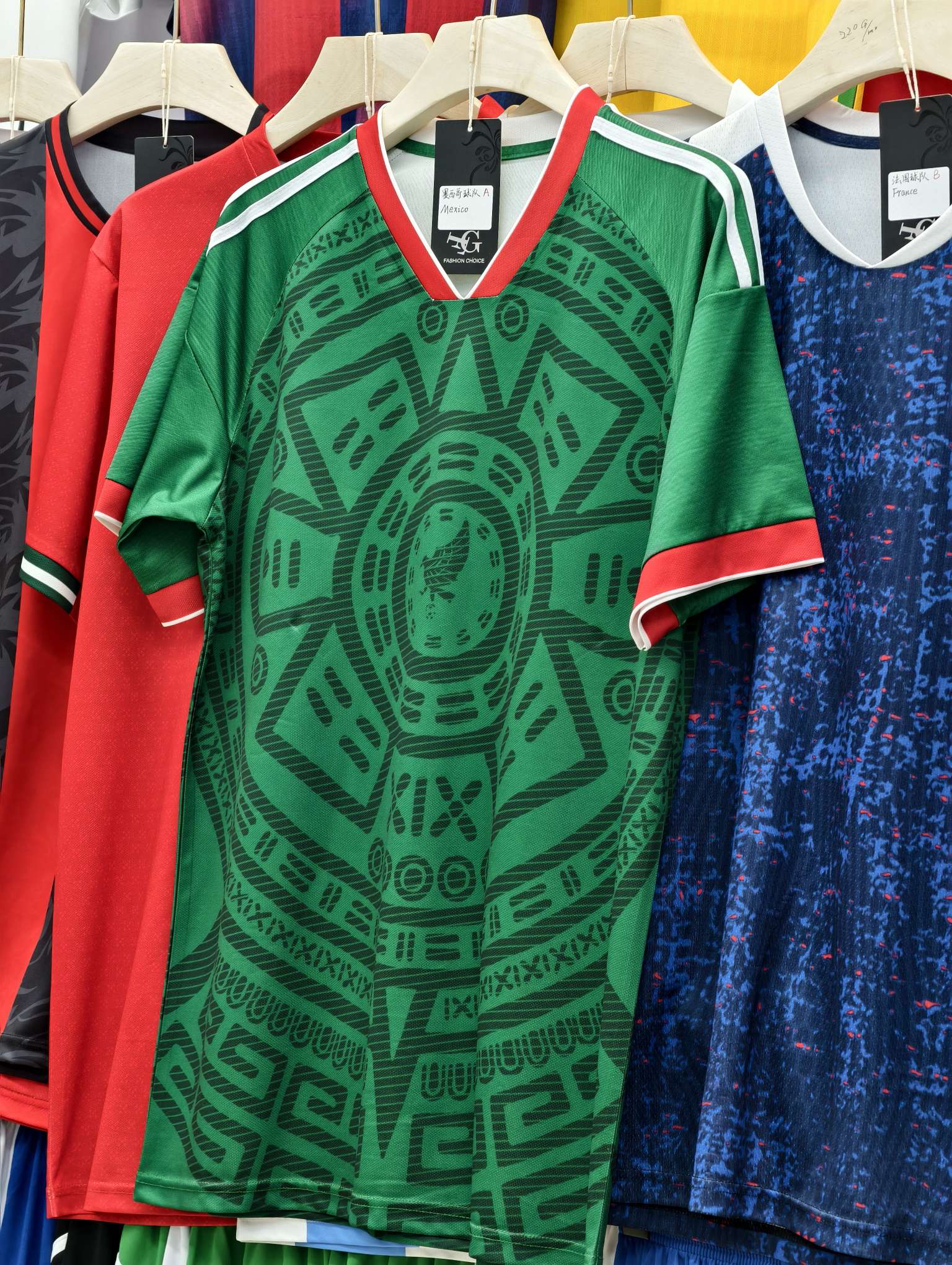 Cross-border football jerseys, high-grade mesh breathable fabric, full-body printed sportswear, breathable and sweat-absorbing professional sports football jerseys, high-elasticity breathable and comfortable football jerseys, custom-made World Cup jerseys, Mexico and Argentina team jerseys, football jerseys detail image 8