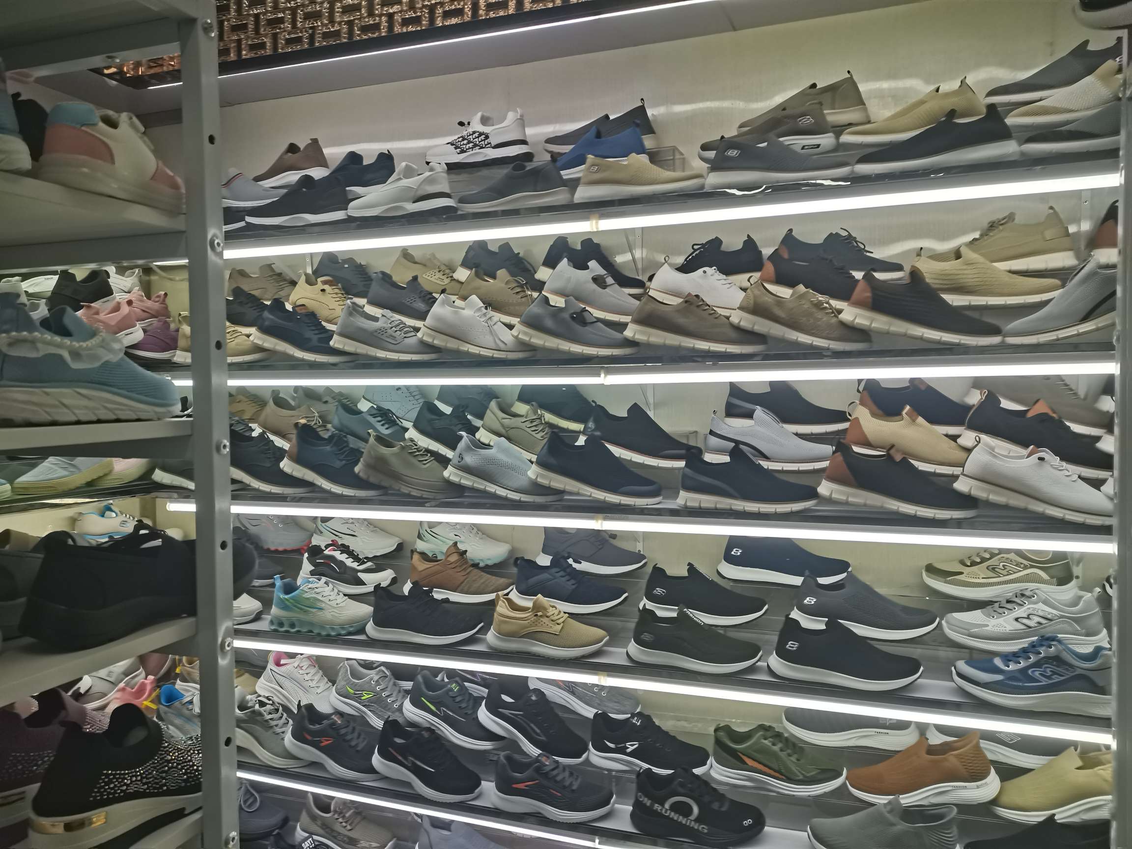The store at 6153115 describe pic - 9