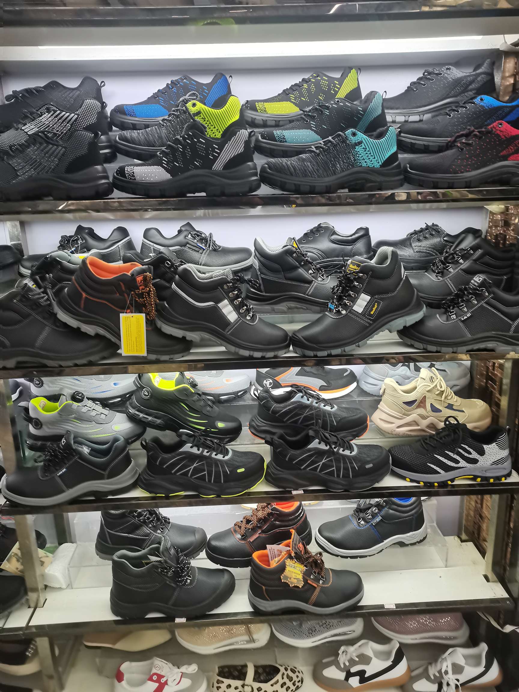 The store at 6153115 describe pic - 8