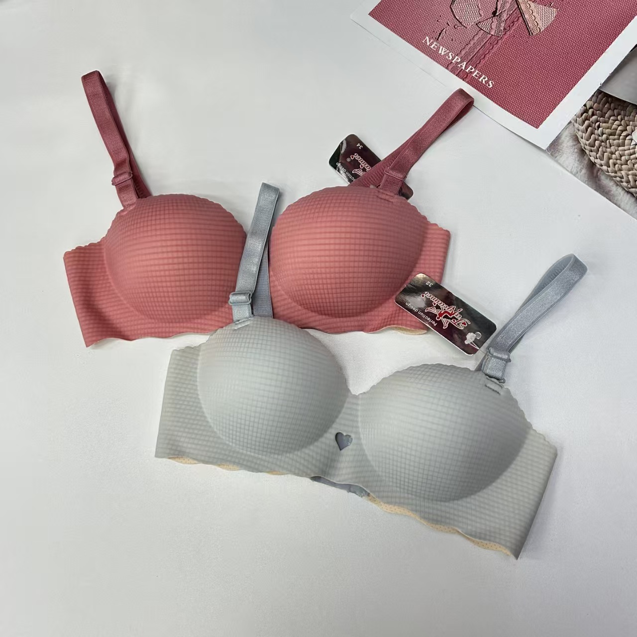 FCM-318# Women's bras for export to the Middle East and Africa - One-piece palm cup seamless bras, swimming cloth bras, women's bras without underwire, QNI Application Scenario