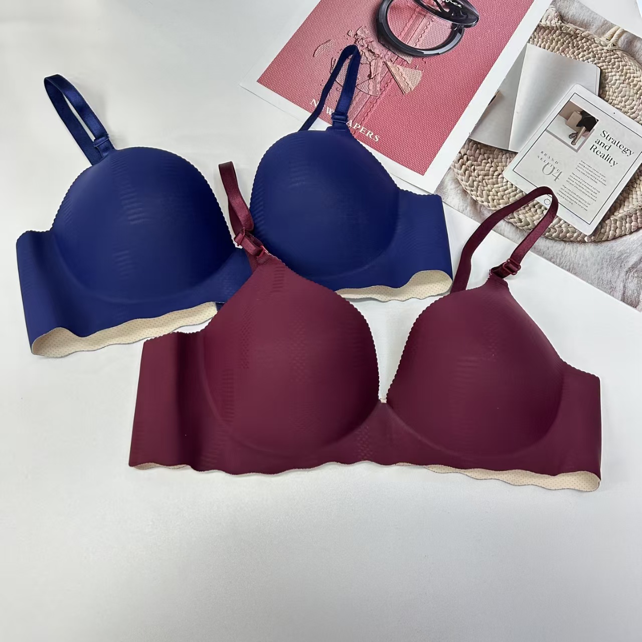 FCM-817# Women's Bra, Women's one-piece bra, export to the Middle East and Africa, underwire bra, thickened, seamless bra, QNI details Picture