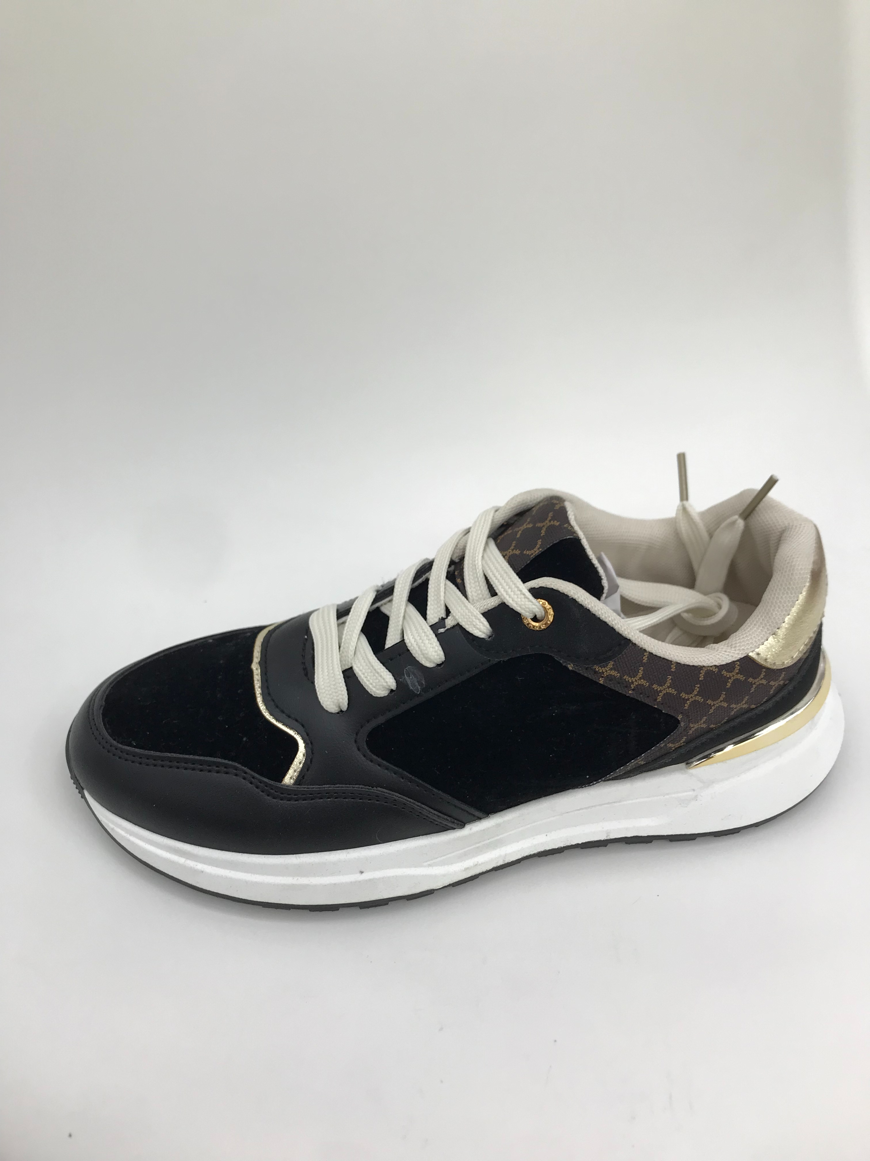 Women's Forrest Gump shoes are breathable, comfortable and trendy sports shoes full figure