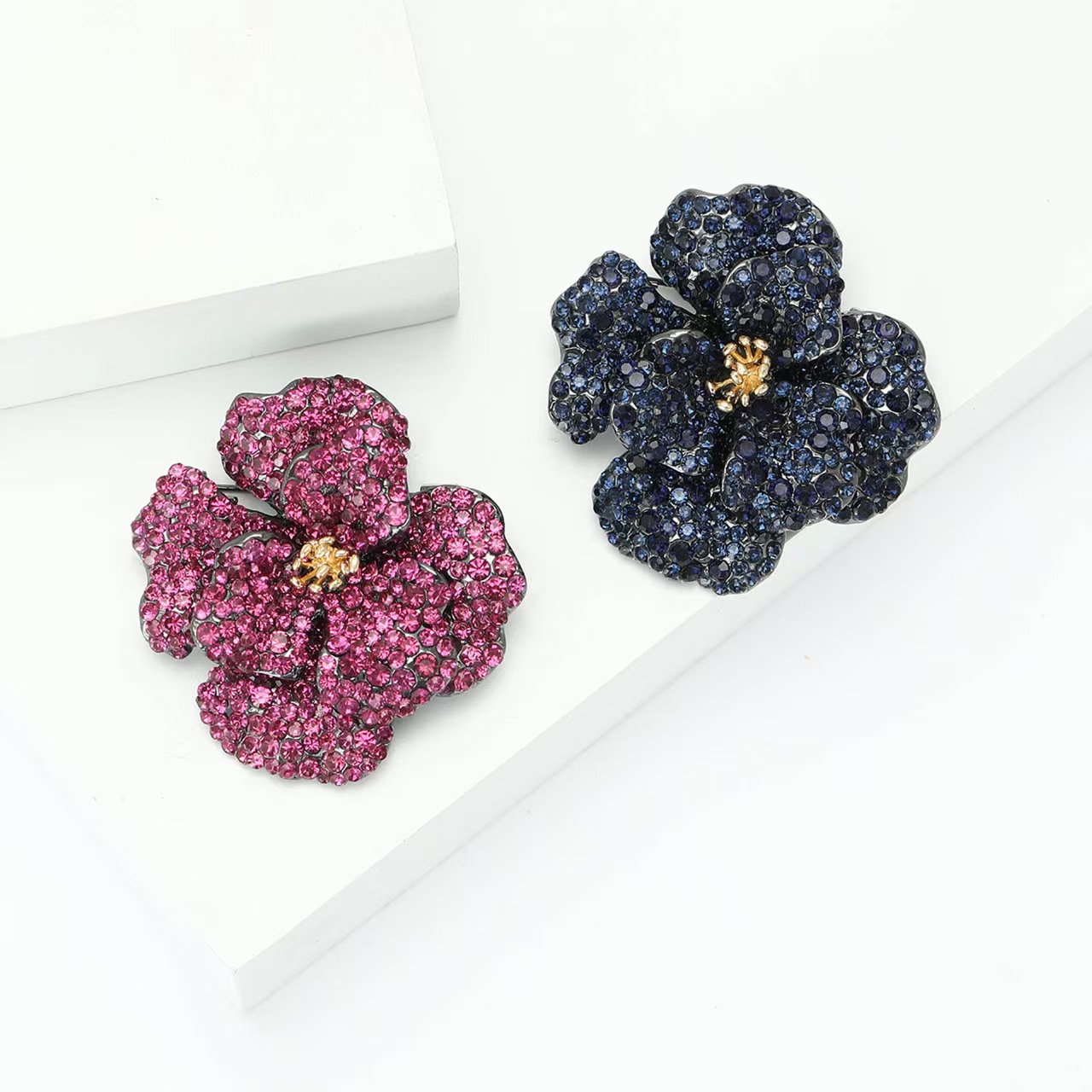 New retro heavy industry alloy full diamond peony flower brooch, exquisite and elegant women's clothing brooch accessory pin pic 3