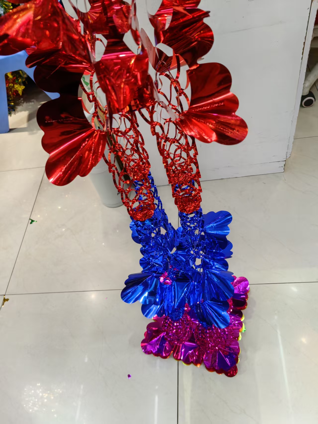 Huanmei Handicrafts, four-ply colorful festive decals, glossy paper, wedding characters, decorative ribbons, wedding room supplies, room handrails, wedding festival decals details Picture