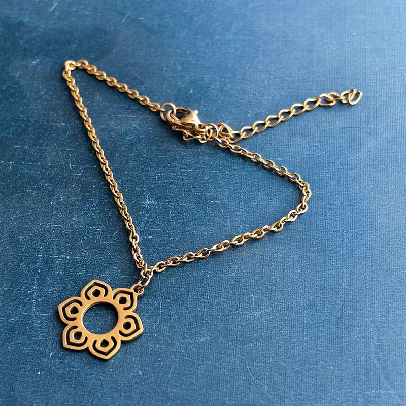 Cross-border foreign trade titanium steel jewelry, stainless steel laser sunflower lotus bracelet pendant, handmade DIY jewelry accessories detail image 7
