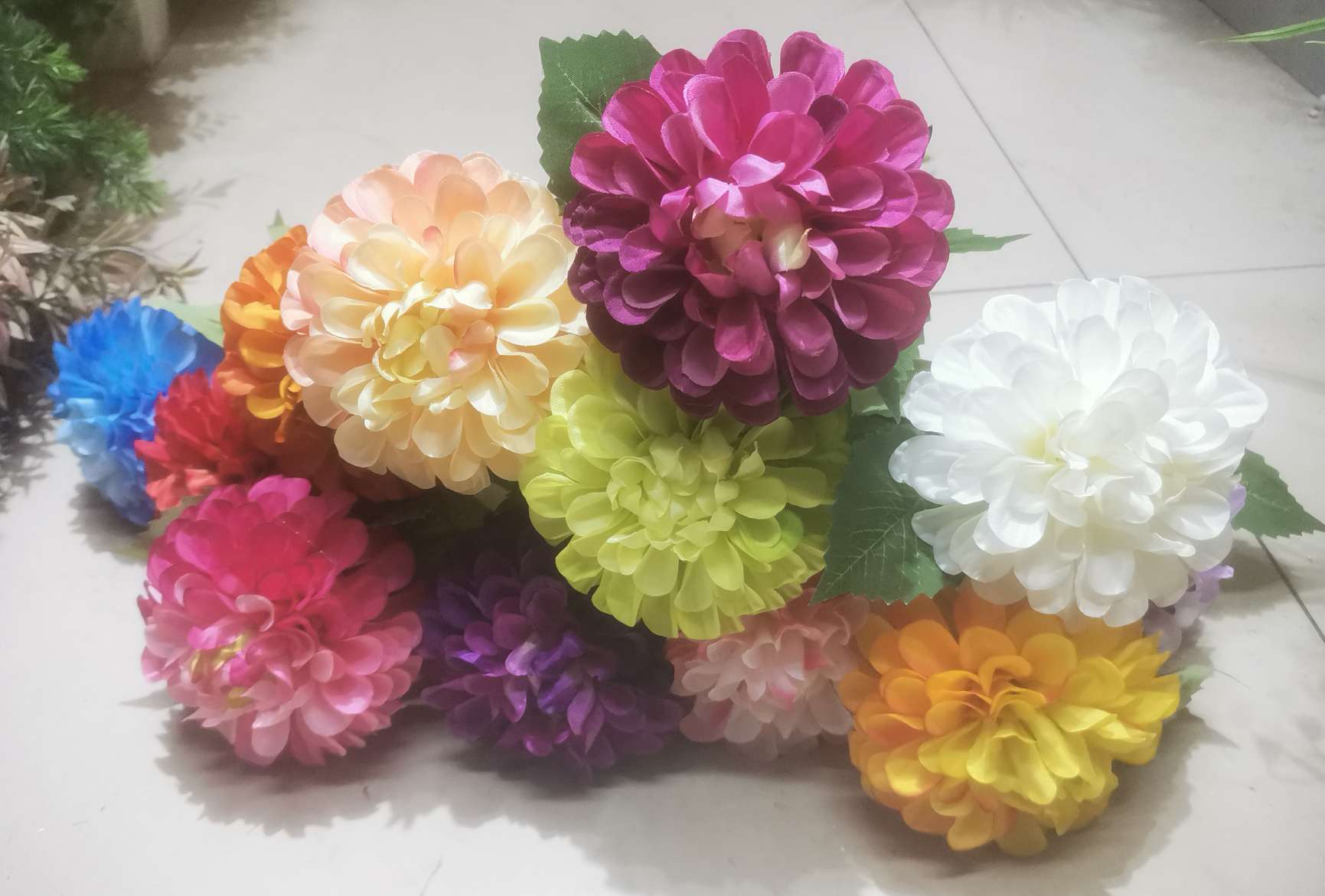 新款仿真单支卷筒菊  高支仿真花 装饰工程花 菊花类 产品图