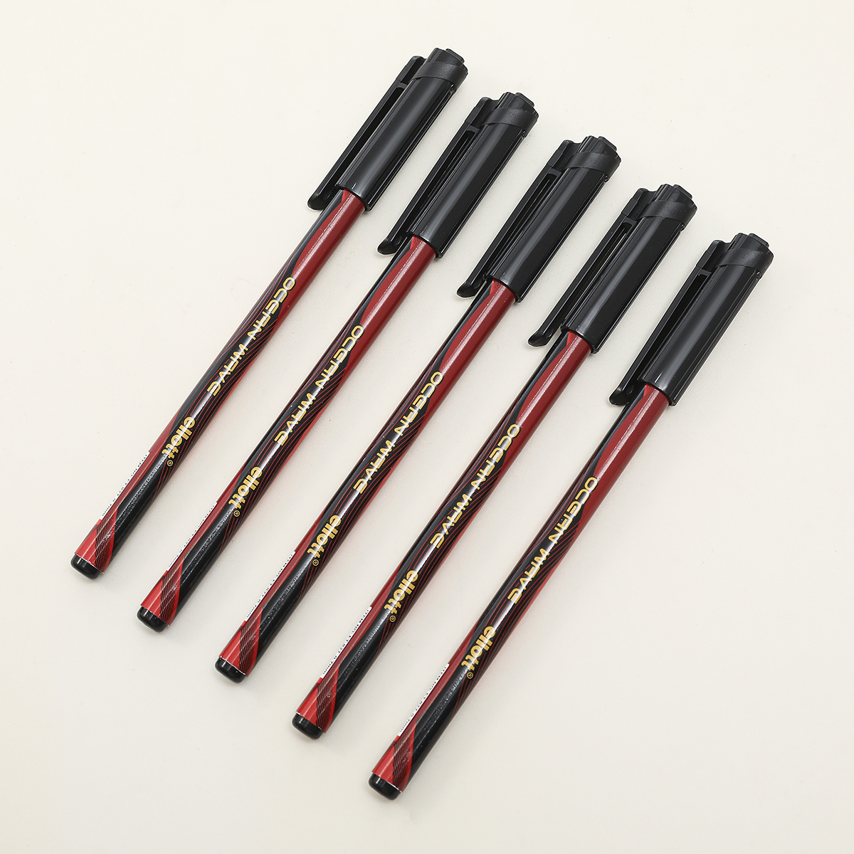 LUVA ET-827 Ballpoint Pen (Red) Application Scenario