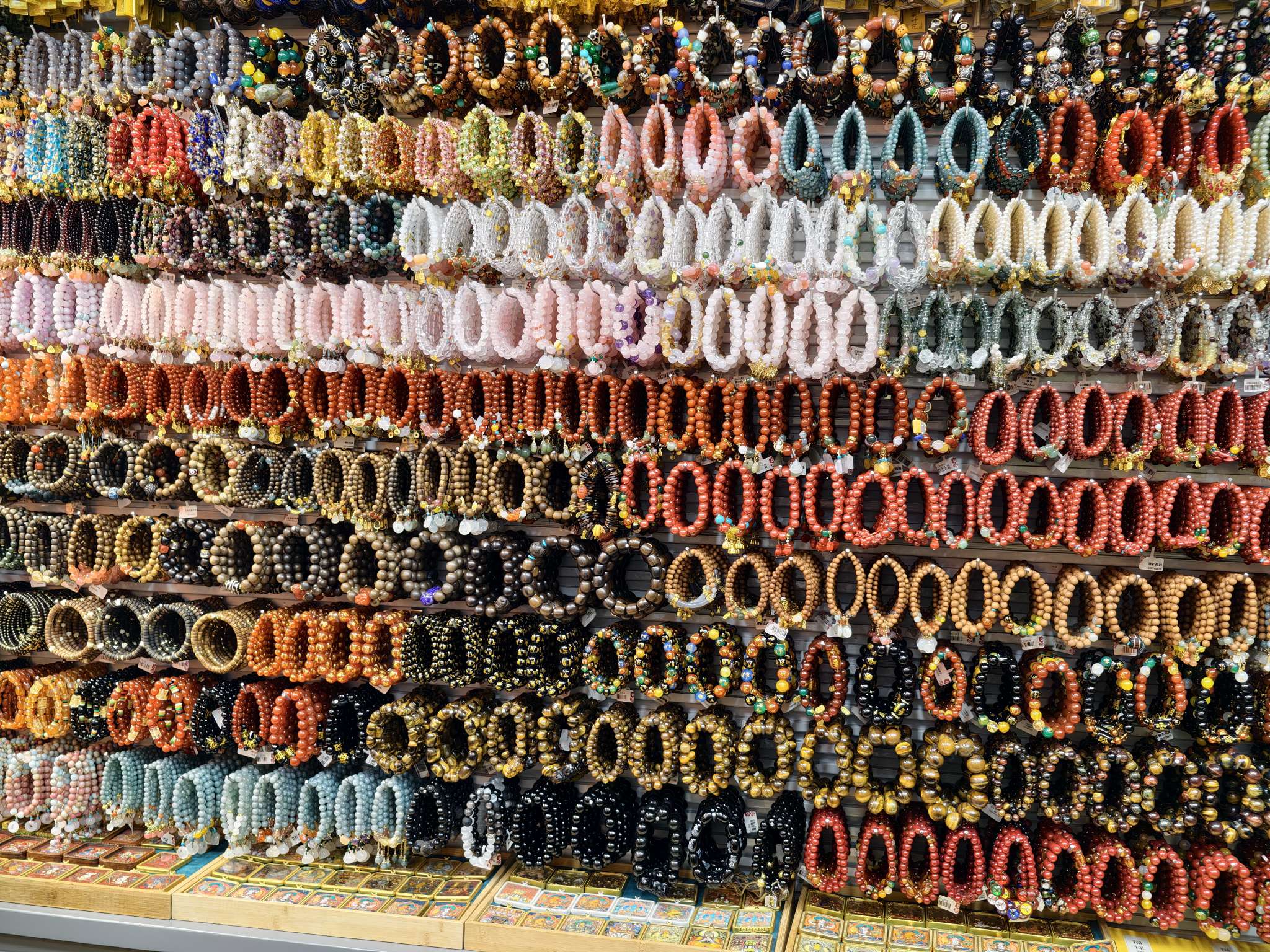 Fo Zhu Yuan Craft Gift Shop describe pic - 3