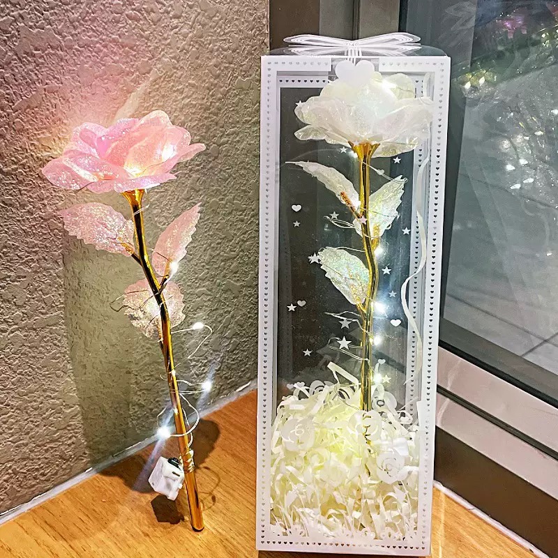 Creative souvenirs featuring glittering everlasting flowers and artificial roses for the Qixi Festival