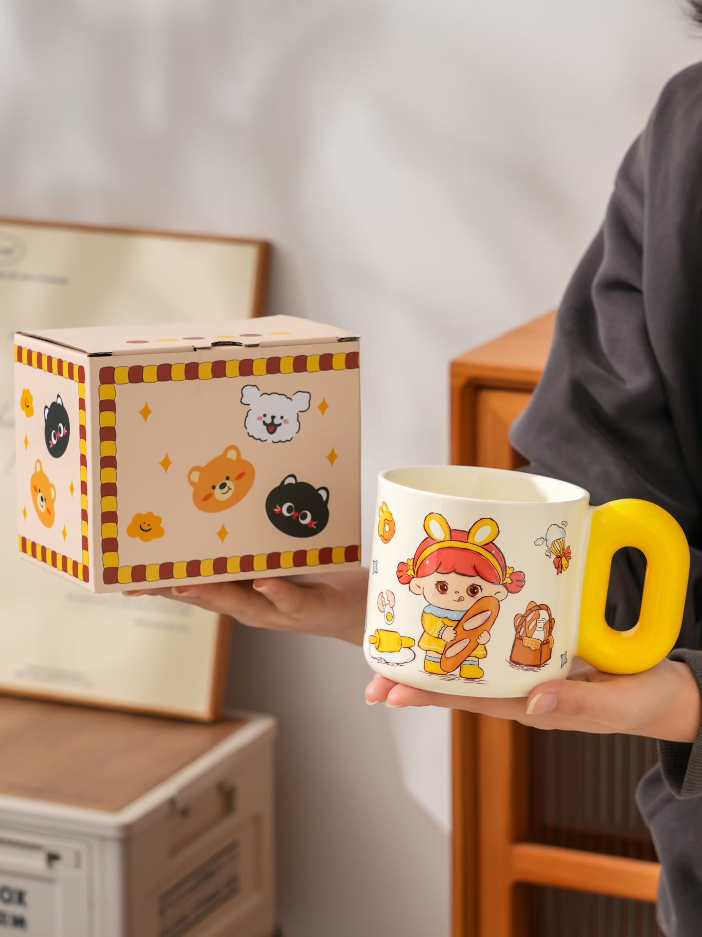TN-0628, Little Girl's Diary Ceramic mug, colored handle, single cup 450ML, 4-color mixed, color box Specification image