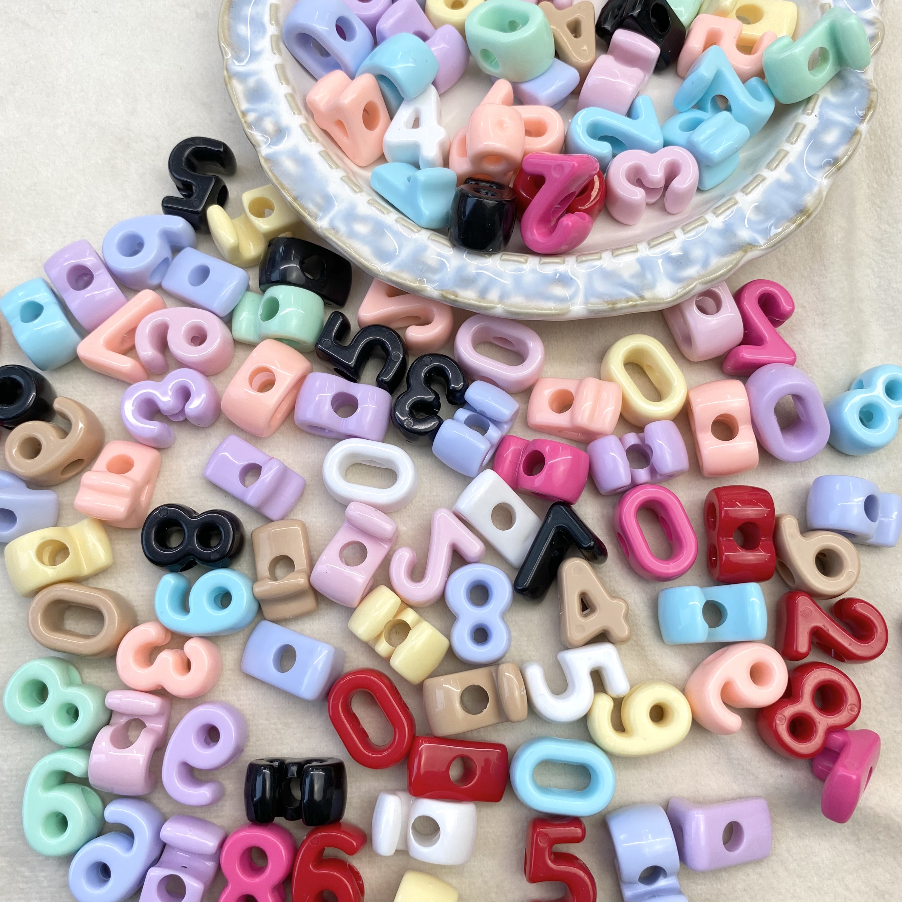 diy acrylic solid color digital large-hole beads/mobile phone chain vertical hole string beads, keychain accessory materials, loose beads wholesale Application Scenario