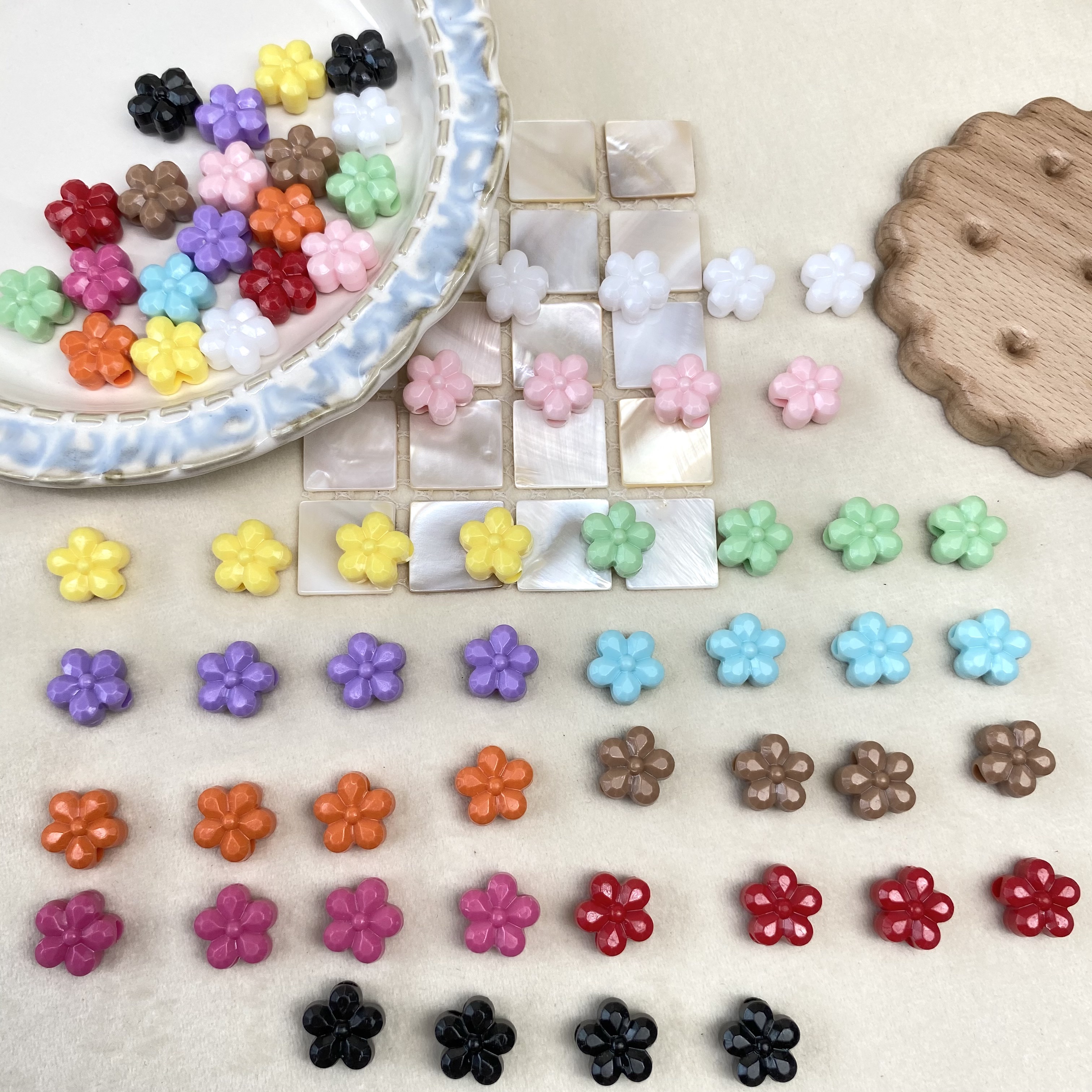 亚克力实色大孔五瓣花diy/串珠手机链钥匙扣饰品配件材料散珠批发