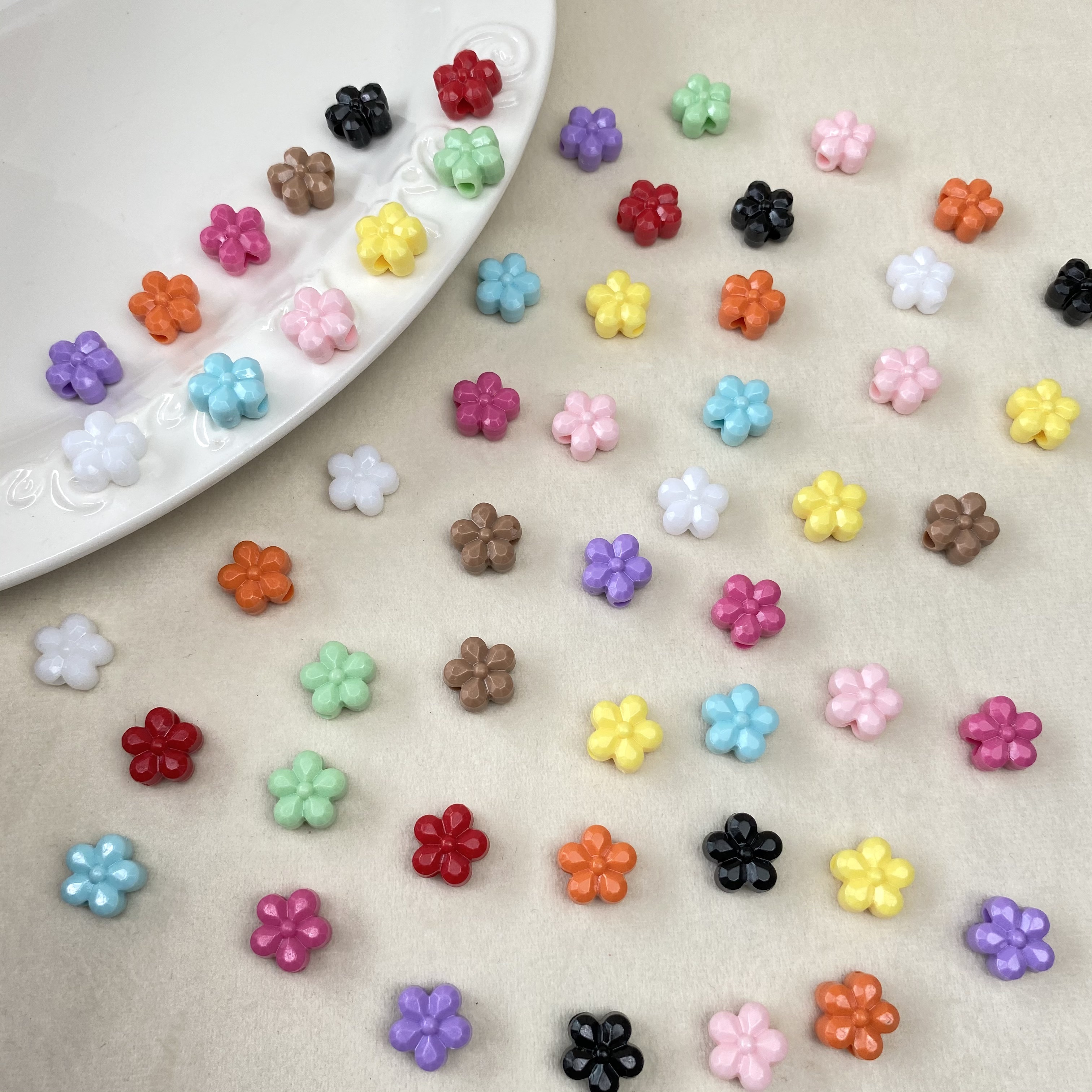 Acrylic solid color large-hole five-petal flower diy/ beaded mobile phone chain keychain accessory material bulk beads wholesale Item Picture
