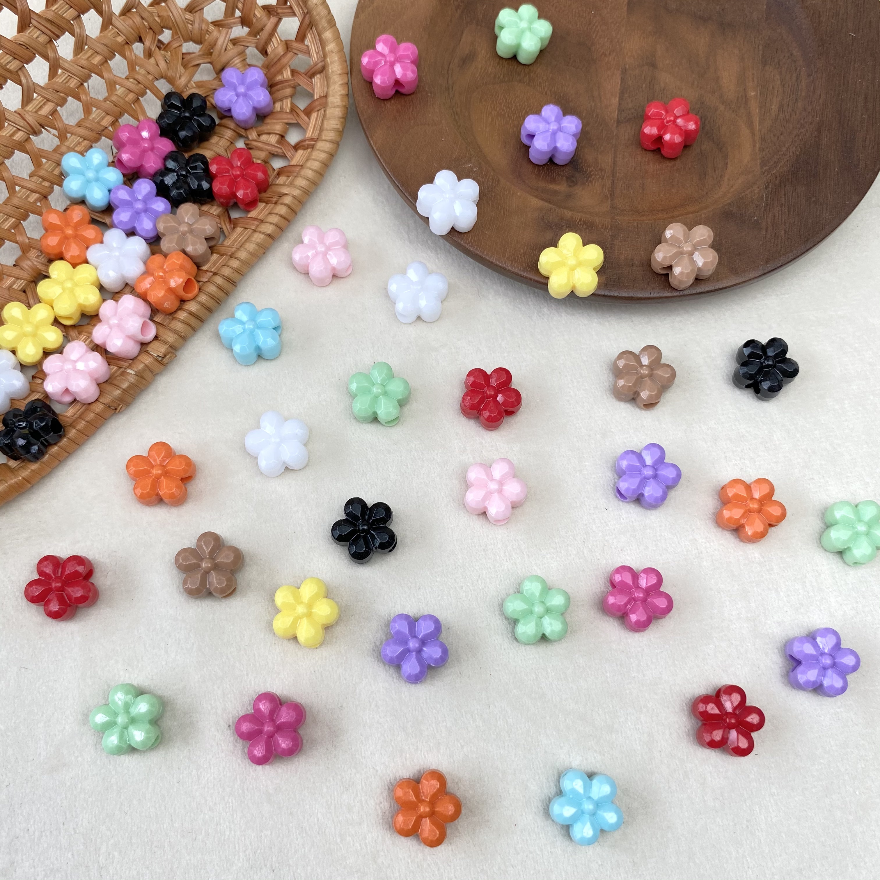 Acrylic solid color large-hole five-petal flower diy/ beaded mobile phone chain keychain accessory material bulk beads wholesale details Picture