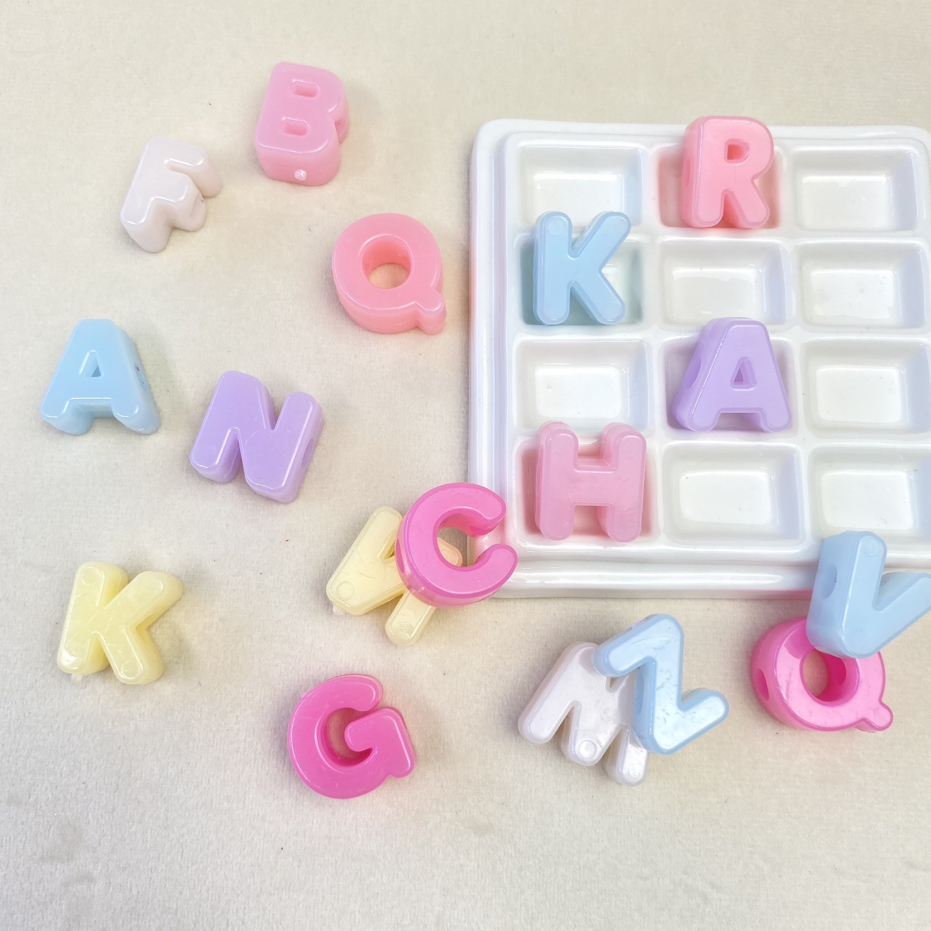 亚克力果冻大孔字母珠创意diy/手机链钥匙扣饰品配件材料散珠批发