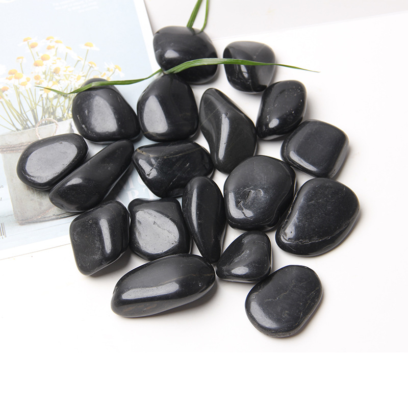 High-gloss five-color stones, small colored pebbles, bottles for succulent potted plants, fish tanks for landscaping, decorative flower POTS, colored stones, black pebbles, small rockery stones, Taiwan pointed diamond manta ray decorative stones, landscape landscaping details Picture